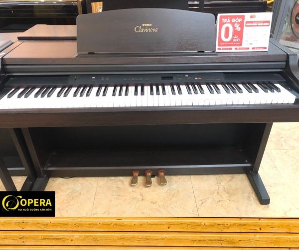 Piano Yamaha CLP840