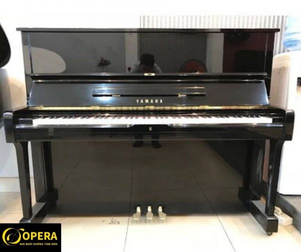 Piano Yamaha U1H
