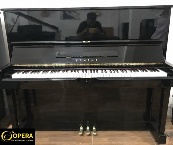 Piano Yamaha U2B