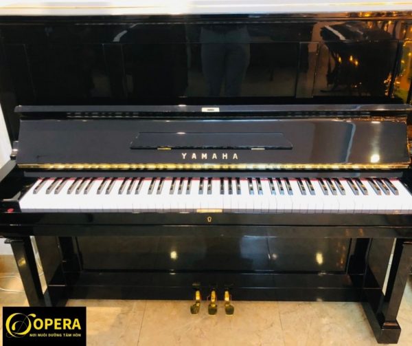 Piano Yamaha U2C
