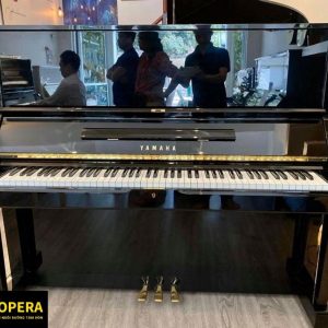 Piano Yamaha UX
