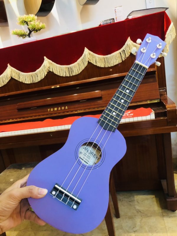 Ukulele Soprano Tím