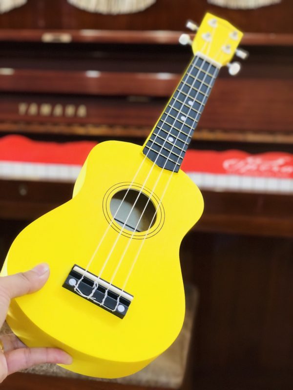 Ukulele Soprano vàng