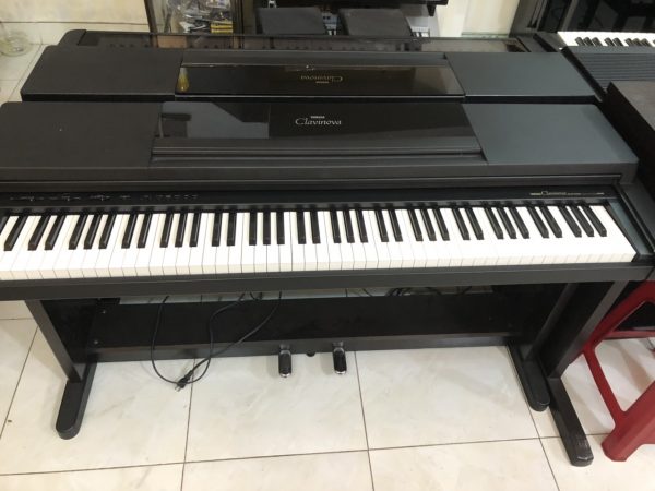 Piano Yamaha CLP550