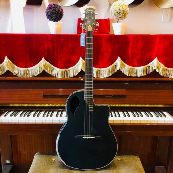 Guitar Eastin có EQ