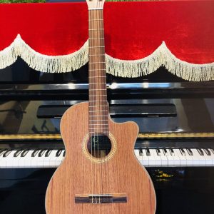 Guitar Classic khuyết OCK230