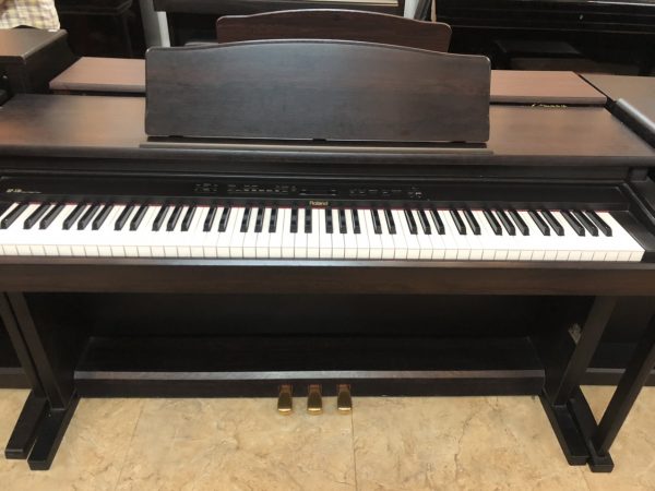 Piano Roland HP330I