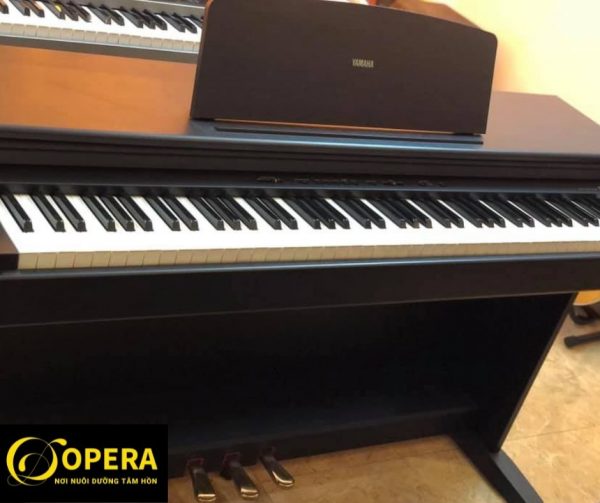 Piano Yamaha YDP121