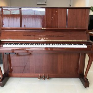 Piano Yamaha W106