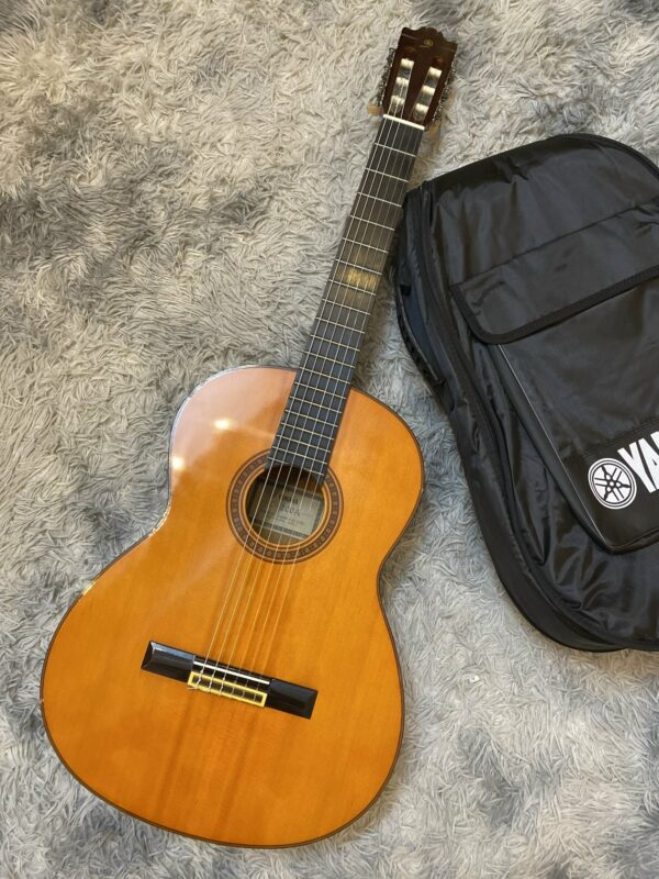 GUITAR CLASSIC YAMAHA C200A